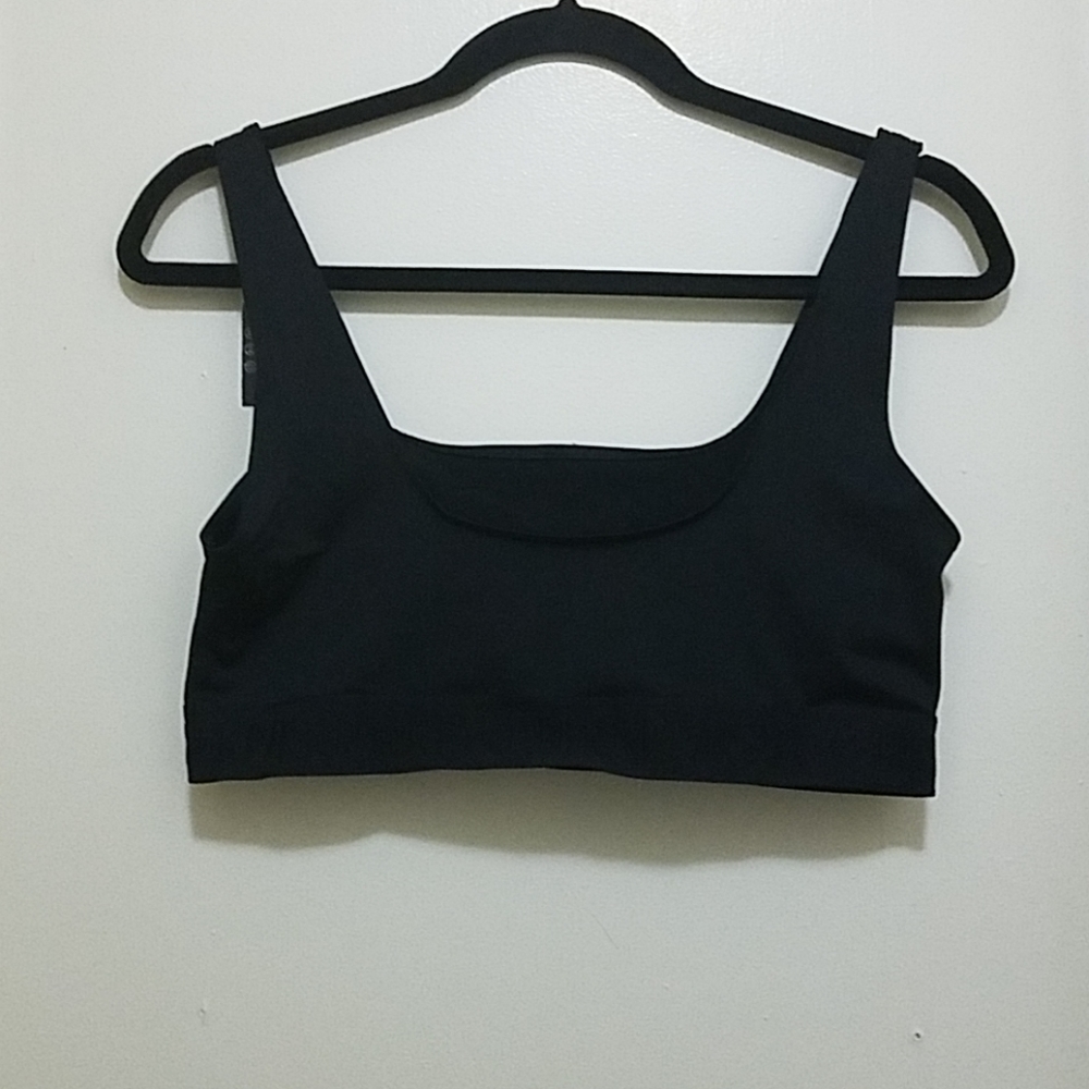 VS Pink Ultimate light support sports bra - Picture 4 of 5